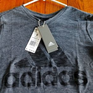 Adidas T-shirt NWT women S